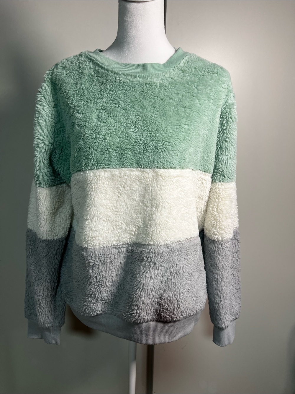 No Boundaries Mint, Cream & Gray Colorblock Sherpa Pullover